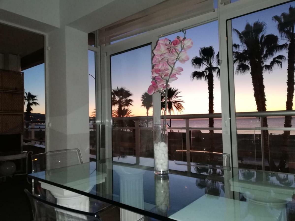 Apartamento Lujo Frente Al Mar Centro De Malaga Ngoại thất bức ảnh